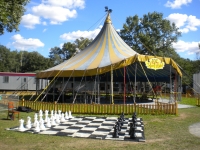 Les échecs amusants à la "Cité des arts du cirque"